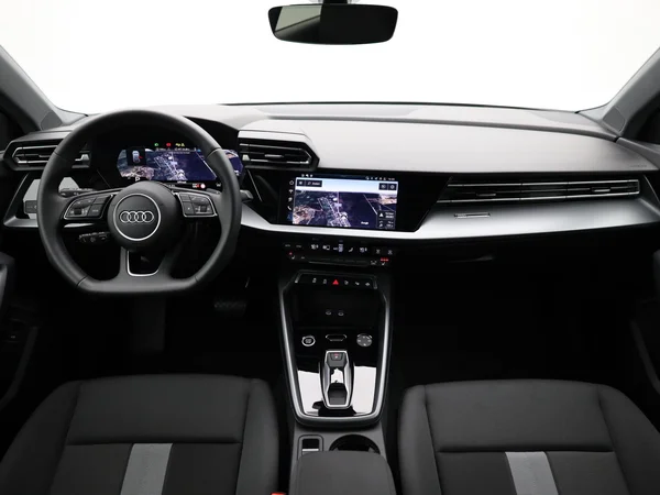 AUDI A3 Sportback (2024) — foto 10 van 23