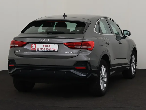 AUDI Q3 (2021) — foto 23 van 29