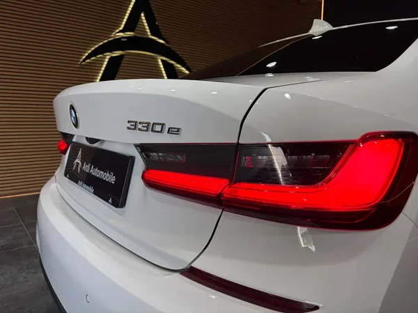 Bmw 330 (2020) — foto 33 van 36