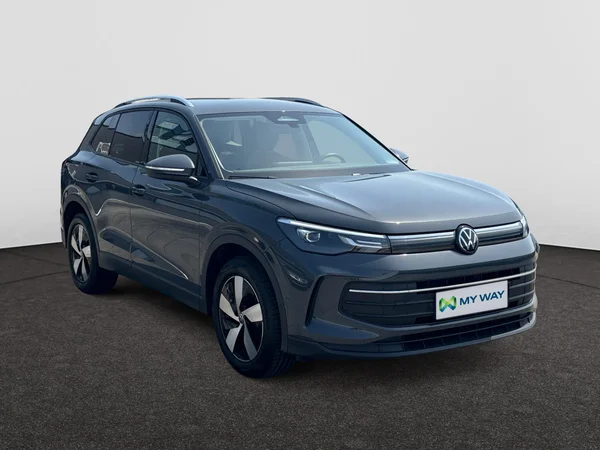 VOLKSWAGEN Tiguan (2024) — foto 3 van 14
