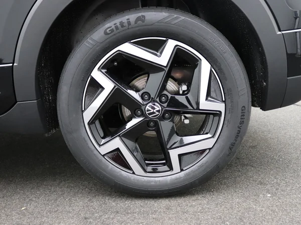 VOLKSWAGEN T-Cross (2025) — foto 17 van 20