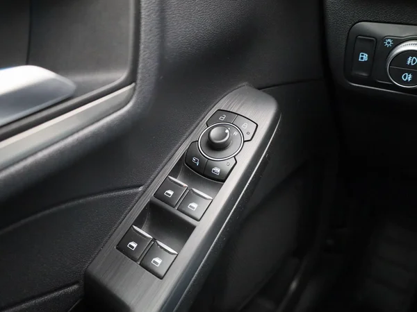 Ford Kuga (2022) — foto 13 van 39