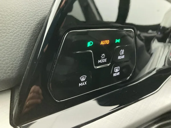 VOLKSWAGEN Golf Variant VIII (2021) — foto 11 van 36
