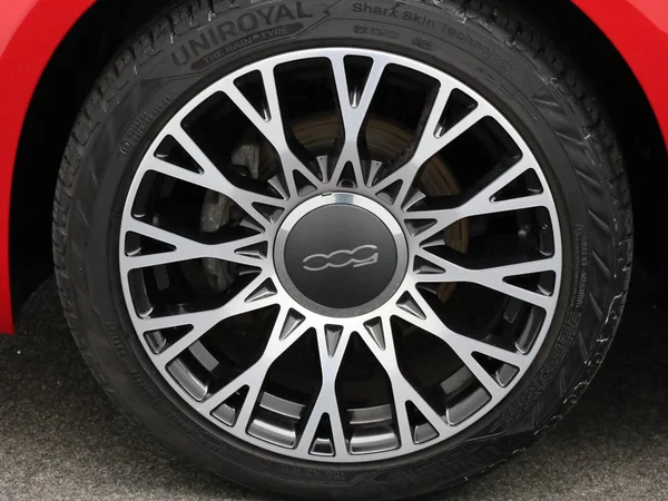 Fiat 500 (2021) — foto 4 van 38