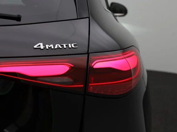 Mercedes-Benz GLC (2025) — foto 33 van 43