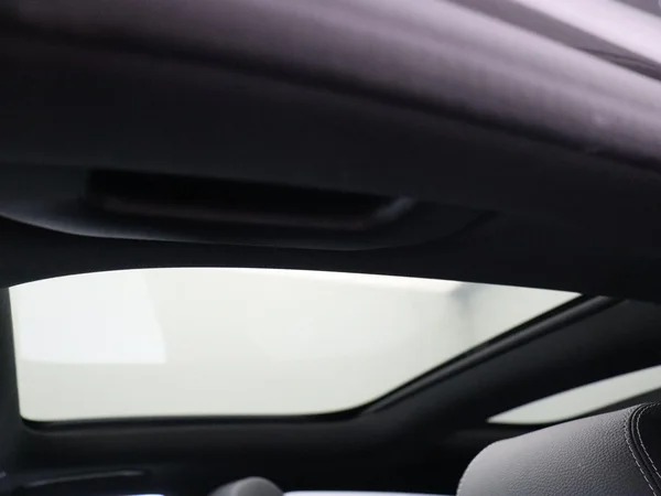 Mercedes-Benz GLA (2025) — foto 5 van 35