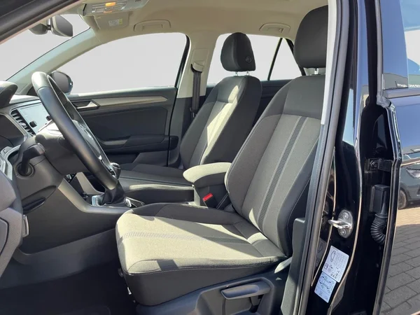 VOLKSWAGEN T-Roc (2021) — foto 7 van 22