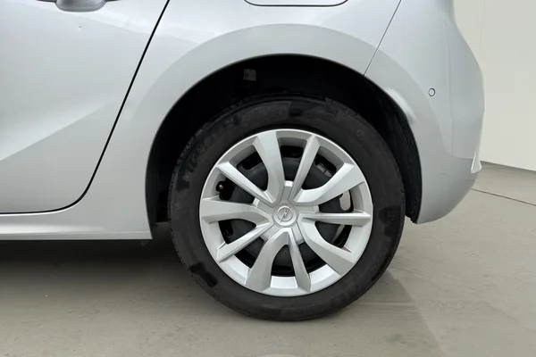 Opel Corsa (2025) — foto 18 van 21