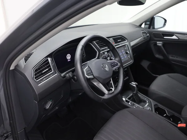 VOLKSWAGEN Tiguan Allspace (2024) — foto 18 van 19