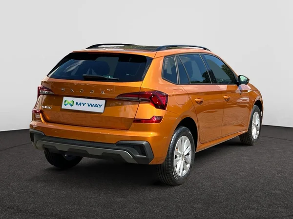 SKODA Kamiq (2024) — foto 8 van 24