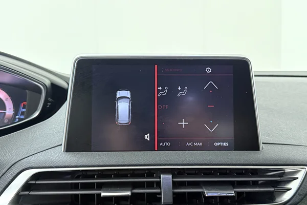 Peugeot 3008 (2019) — foto 8 van 22