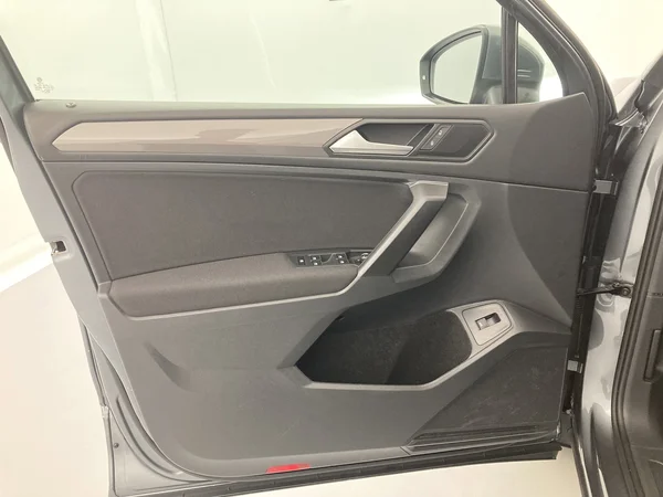 VOLKSWAGEN Tiguan Allspace (2023) — foto 19 van 36