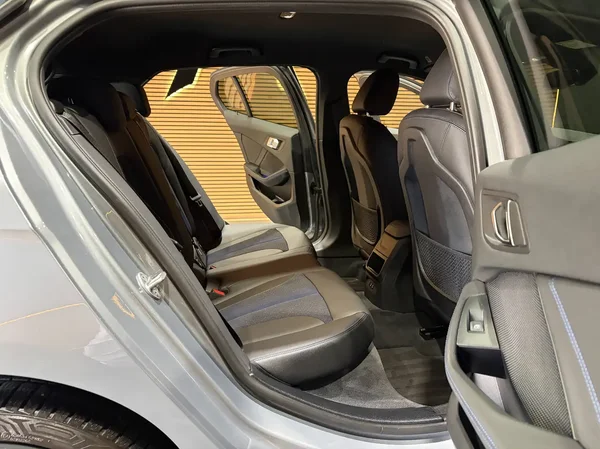 Bmw 118 (2023) — foto 11 van 25