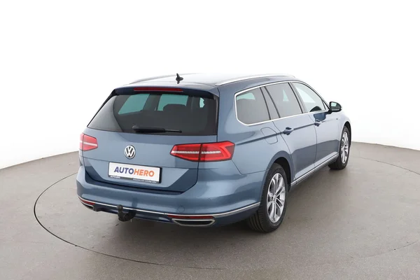 Volkswagen Passat (2017) — foto 12 van 16