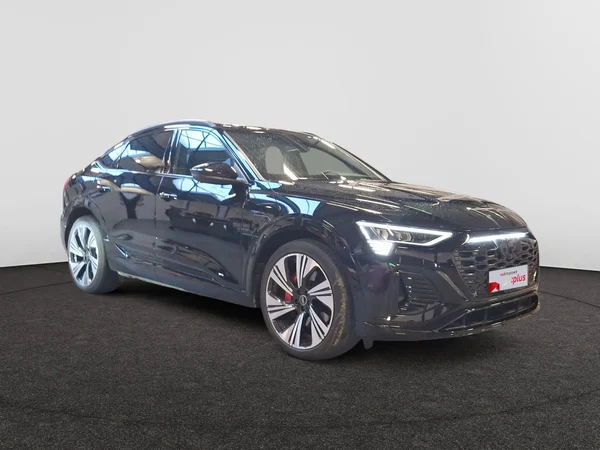 AUDI Q8 e-tron Sportback (2025) — foto 21 van 24