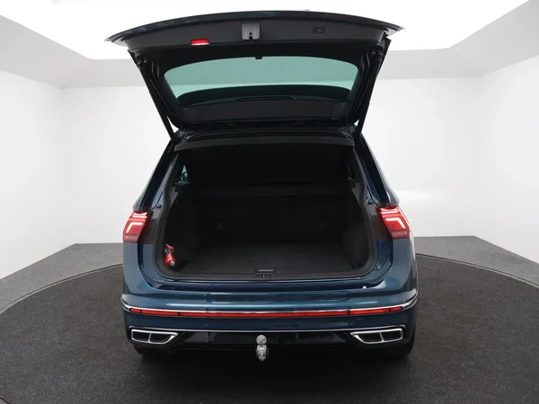 Volkswagen Tiguan (2021) — foto 27 van 33