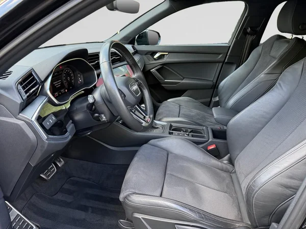 AUDI Q3 Sportback (2023) — foto 3 van 17