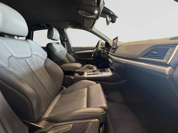 AUDI Q5 Dsl (2021) — foto 8 van 24