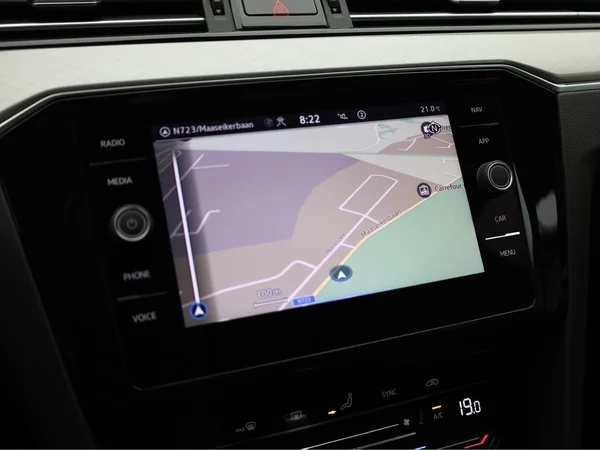 VOLKSWAGEN Passat Variant Dsl (2020) — foto 13 van 23