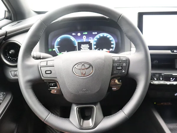 Toyota C-HR (2025) — foto 8 van 26