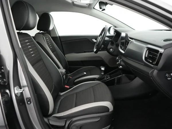 Kia Stonic (2025) — foto 4 van 21