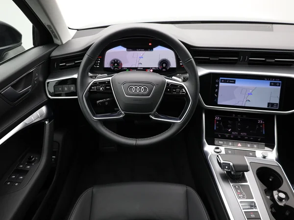 AUDI A6 Avant (2024) — foto 2 van 24