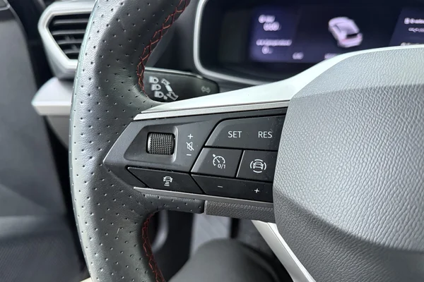 Seat Leon (2021) — foto 6 van 20