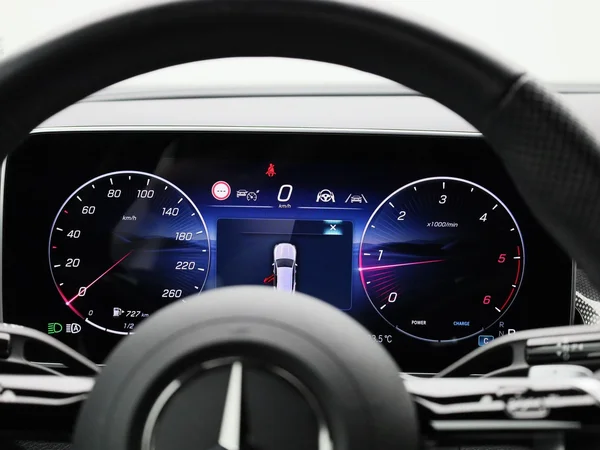 Mercedes-Benz GLC (2025) — foto 45 van 46