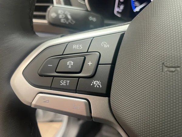 VOLKSWAGEN T-Cross (2025) — foto 6 van 15