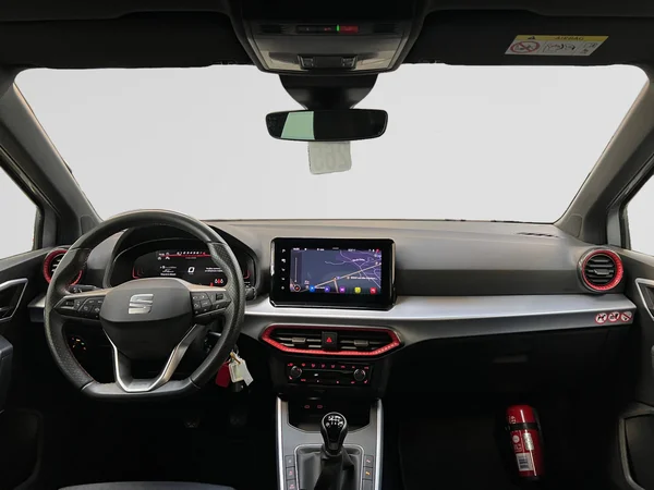 SEAT Arona (2024) — foto 17 van 20