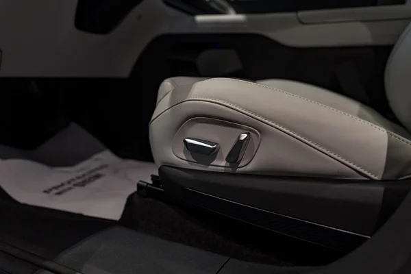 XPENG G6 (2025) — foto 17 van 38