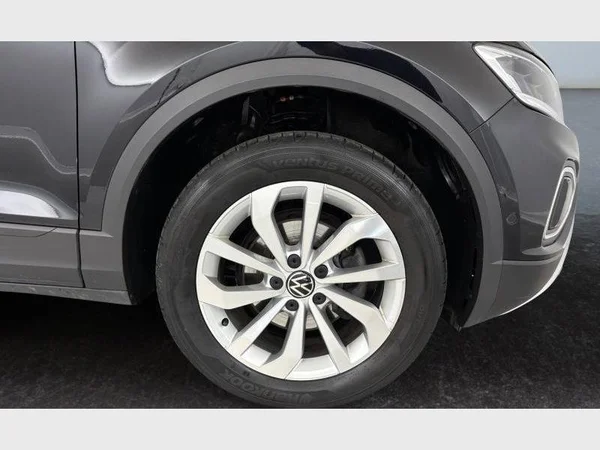 Volkswagen T-Roc (2024) — foto 20 van 21