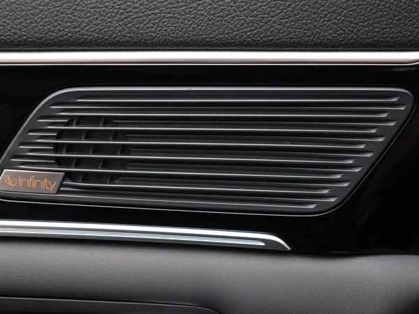 BYD SEAL U (2025) — foto 3 van 34