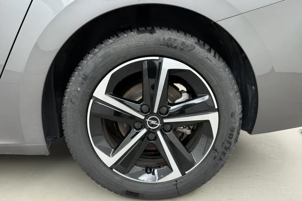 Opel Astra Sports Tourer (2025) — foto 20 van 23