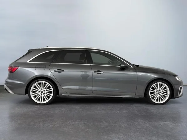 AUDI A4 Avant Dsl (2023) — foto 33 van 38