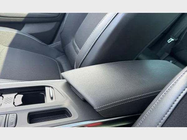 Renault Mégane Berline Phase II (2023) — foto 14 van 29