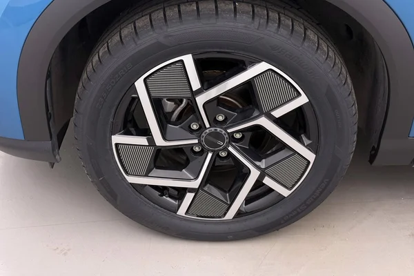 BYD Atto 3 (2023) — foto 29 van 35