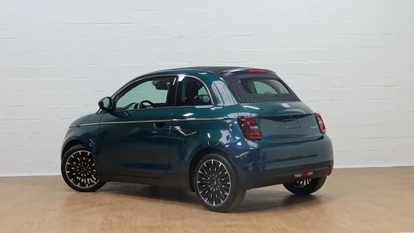 Fiat 500C (2026) — foto 24 van 29