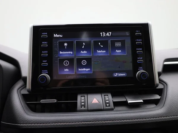 Toyota RAV4 (2021) — foto 22 van 46