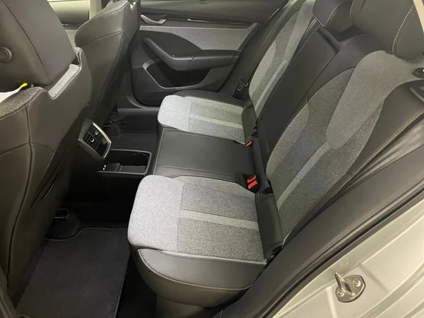 SKODA Octavia Combi (2024) — foto 6 van 15