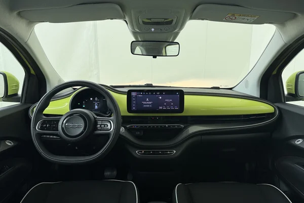 Fiat E-500 (2024) — foto 19 van 19