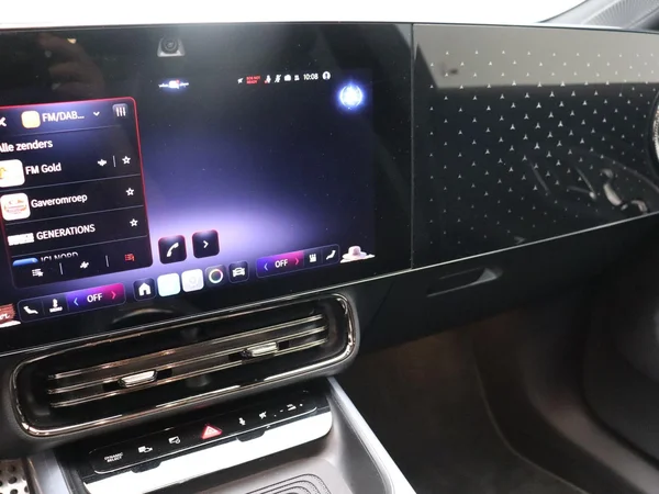 Mercedes-Benz CLA (2025) — foto 5 van 25