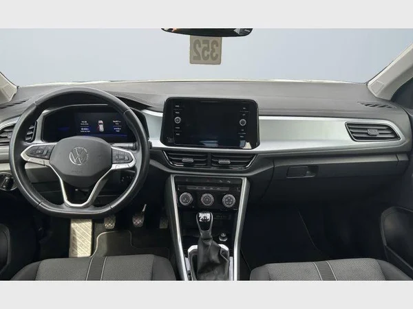 Volkswagen T-Roc (2022) — foto 4 van 29