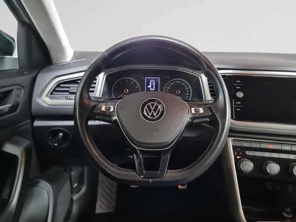 VOLKSWAGEN T-Roc (2021) — foto 4 van 22