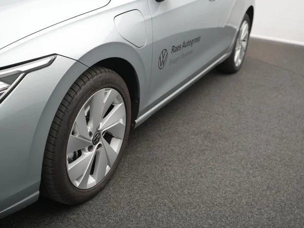 VOLKSWAGEN Golf VIII eHybrid (PHEV) (2026) — foto 23 van 25