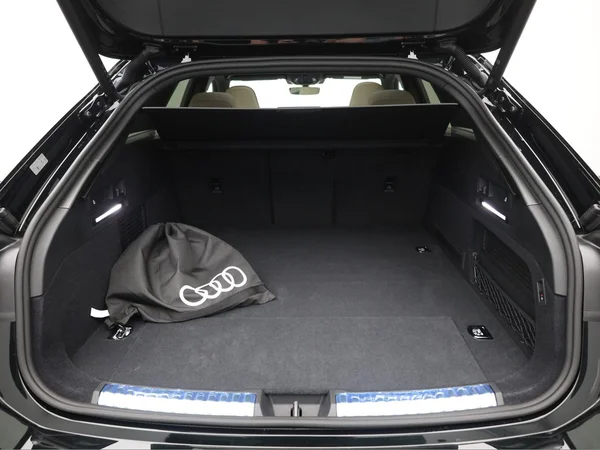 AUDI A6 Avant e-hybrid (PHEV) (2026) — foto 2 van 29