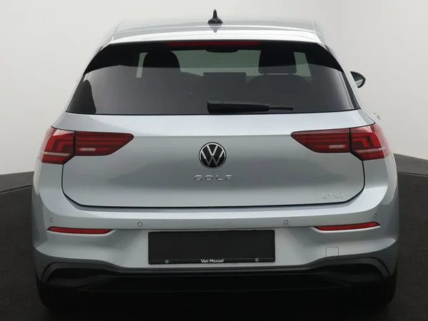 VOLKSWAGEN Golf VIII (2026) — foto 18 van 22
