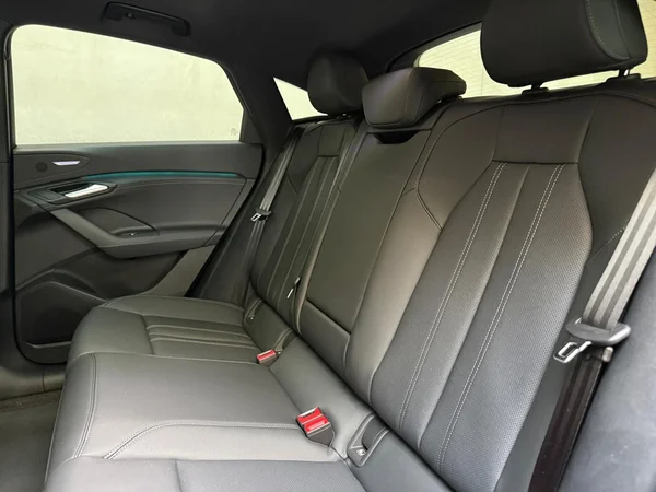 AUDI Q6 Sportback e-tron (2026) — foto 2 van 20