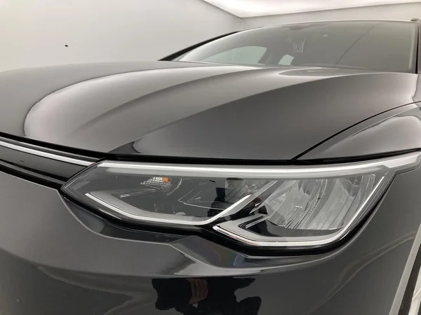 VOLKSWAGEN Golf VIII SW (2022) — foto 4 van 36
