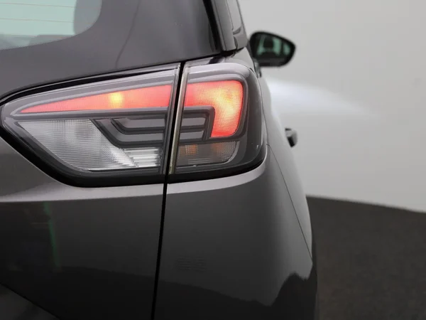 Opel Crossland (2021) — foto 29 van 40